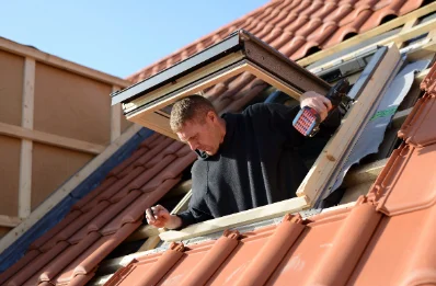 Pose de fenêtres de toit Velux à Velaines